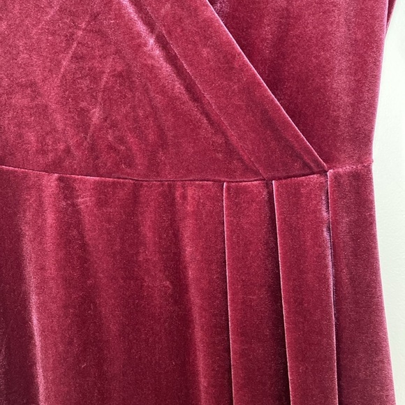 A New Day Velvet Long Sleeve V Neck Dress - Picture 6 of 13